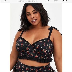 TORRID Ruffle hem bralette, size 3, BNWT